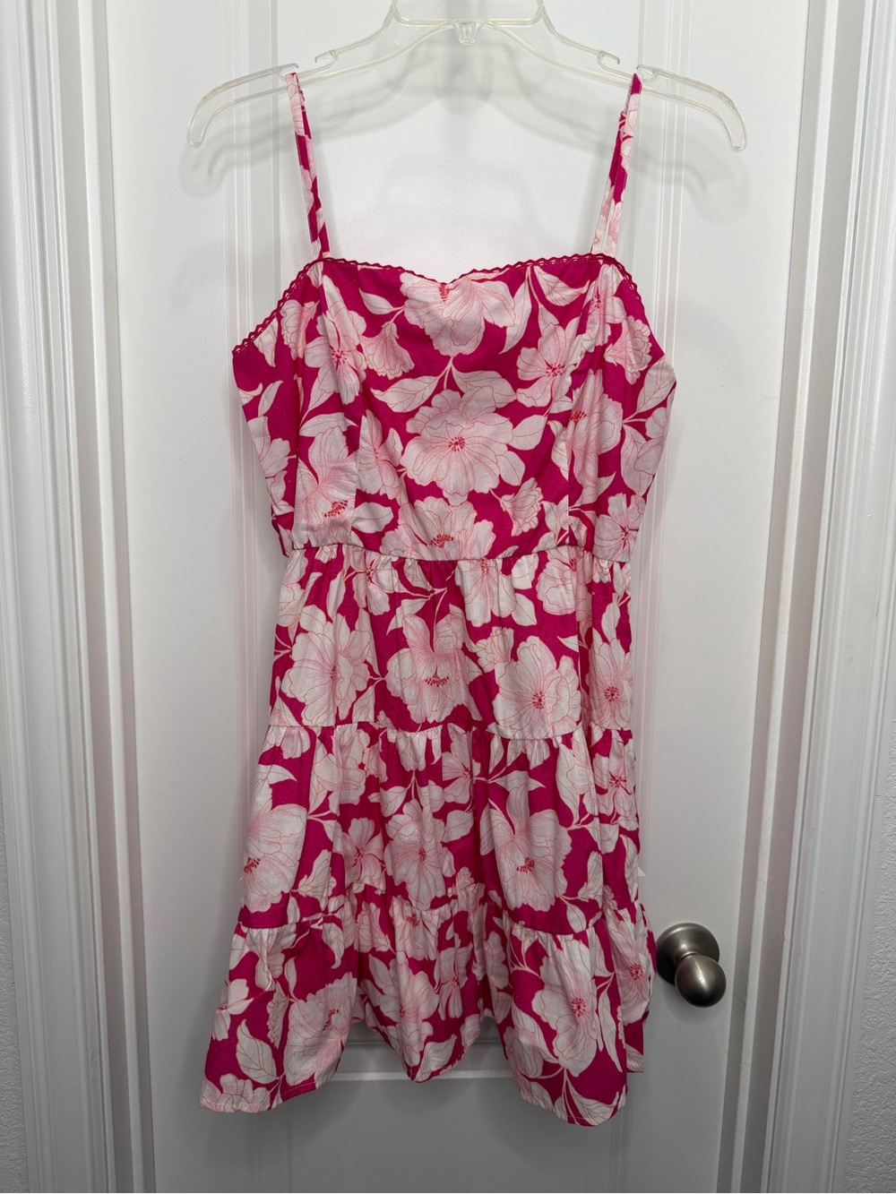 Steve Madden Floral Tiered Mini Dress Size Medium NWT